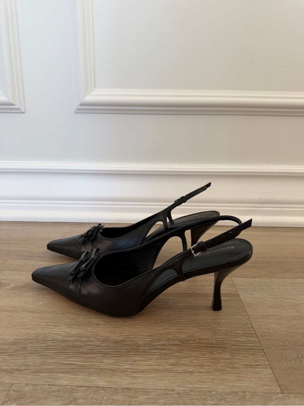 NEW Reformation Noreen Black Bowed Slingback Kitten Heel - Size 8 - Picture 4 of 4